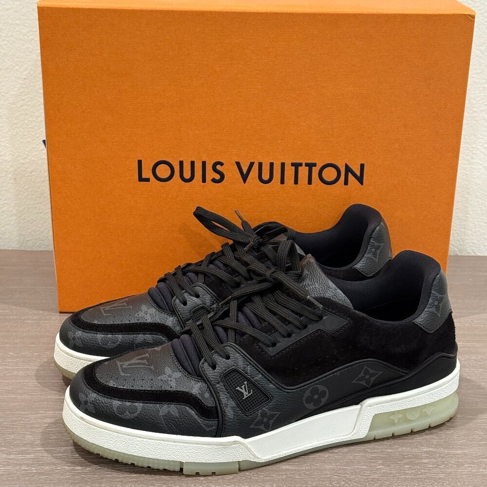 LOUIS VUITTON LEATHER TRAINER SNEAKERS - Picture 3 of 9